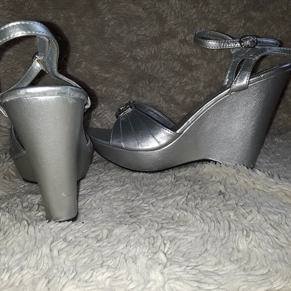 Silver wedges - Picture 2 of 4